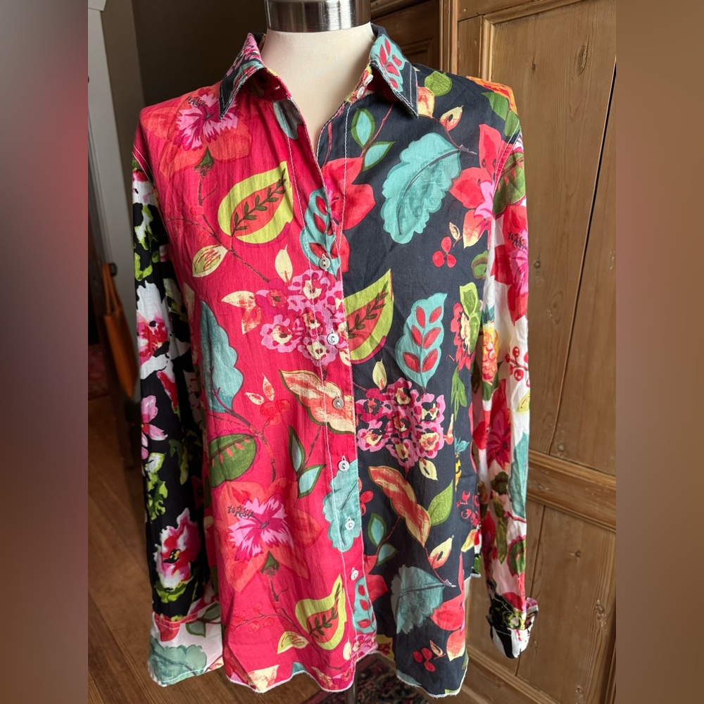 Cino Made in India Button down Shirt Size Large Multi Colored Blouse